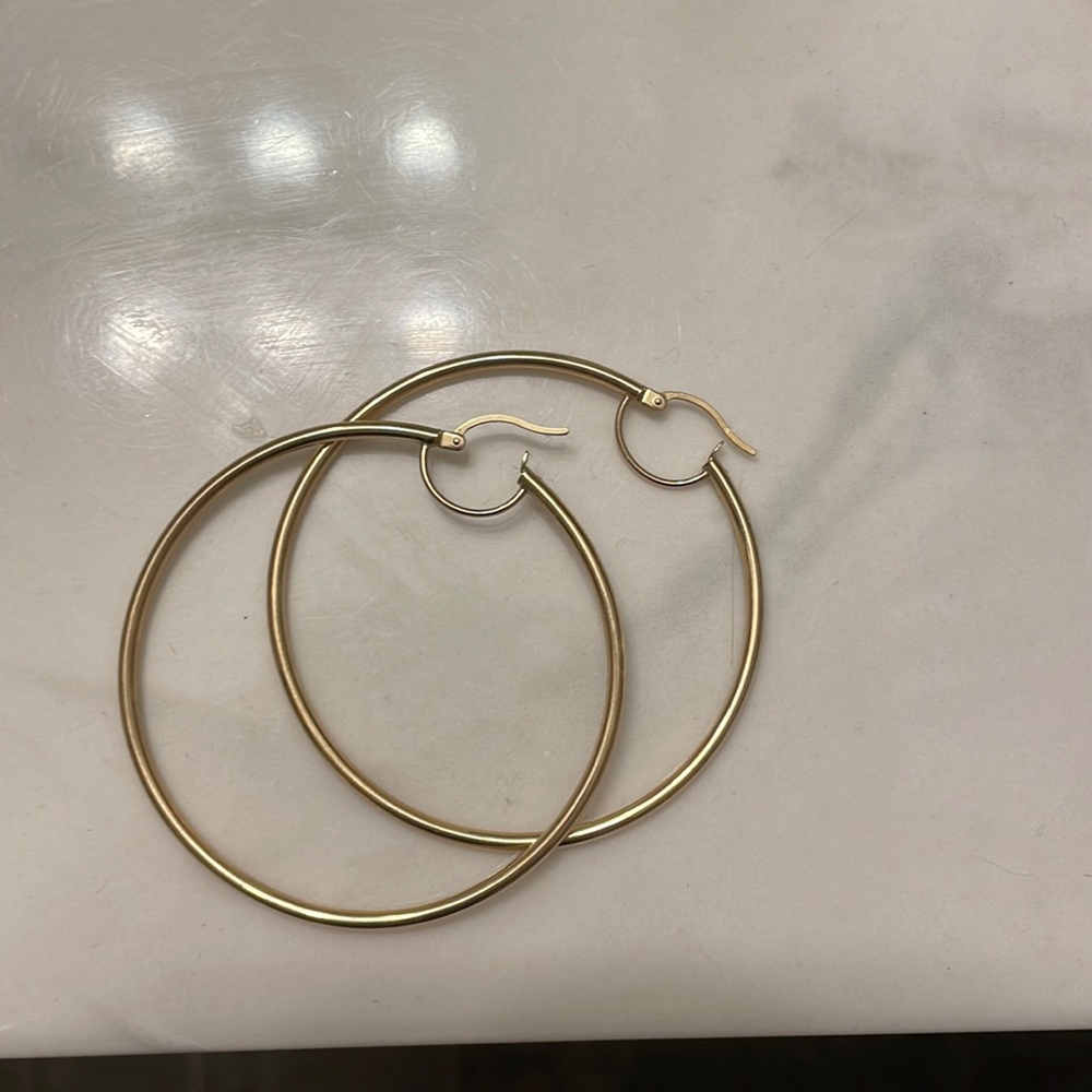 10k Gold hoop earrings